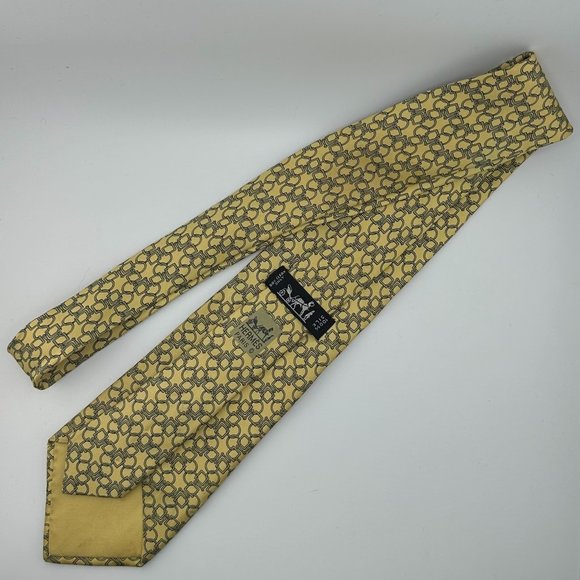 Vintage Hermes Men's Silk Tie Yellow pattern - Picture 3 of 4